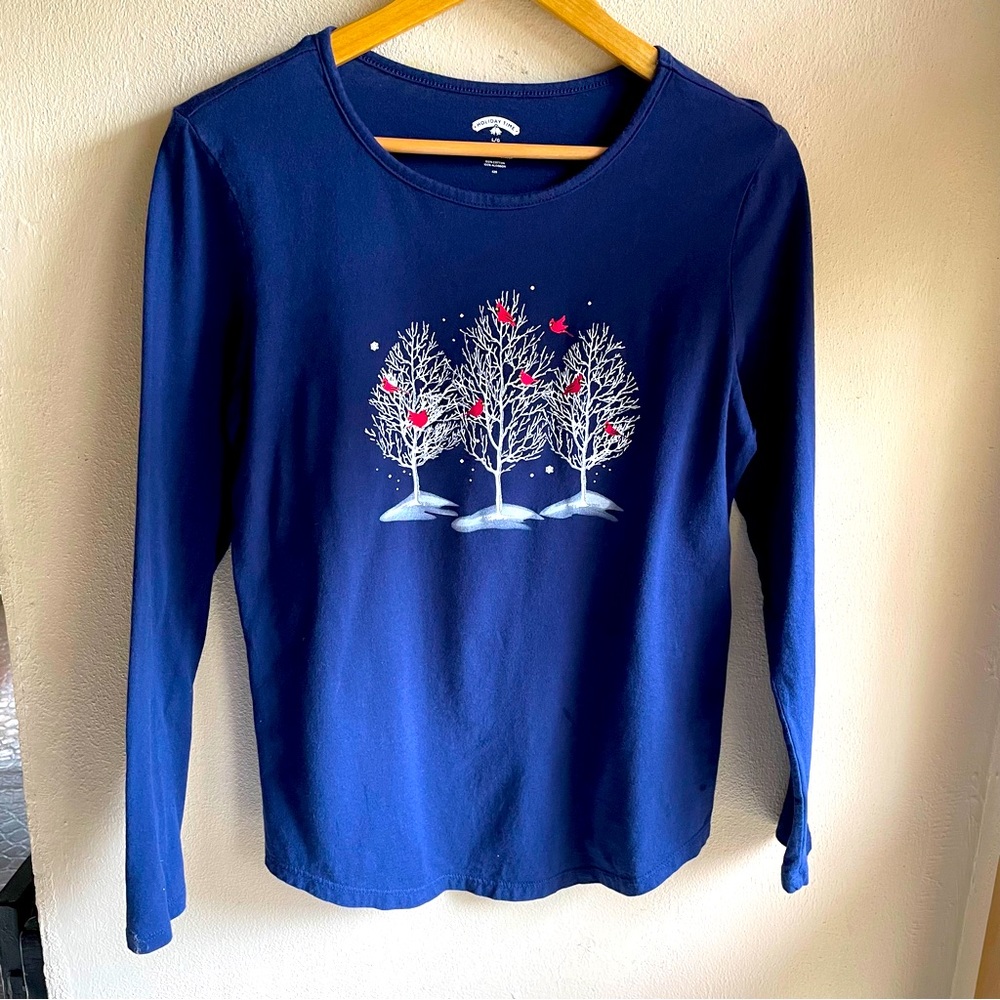 Holiday Time Silver Christmas Trees with Red Cardinals Long Sleeve Navy. Large